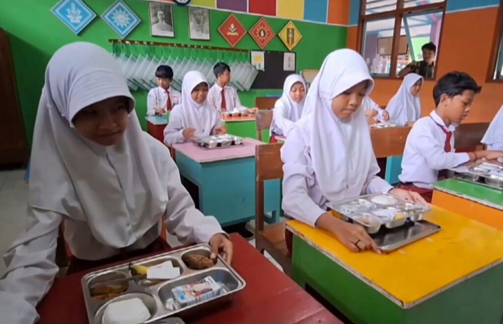 Ketua DPD RI Usulkan Masyarakat “Gotong Royong” Bantu MBG