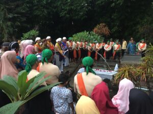 Umbul donga di pusara Kiai Panji