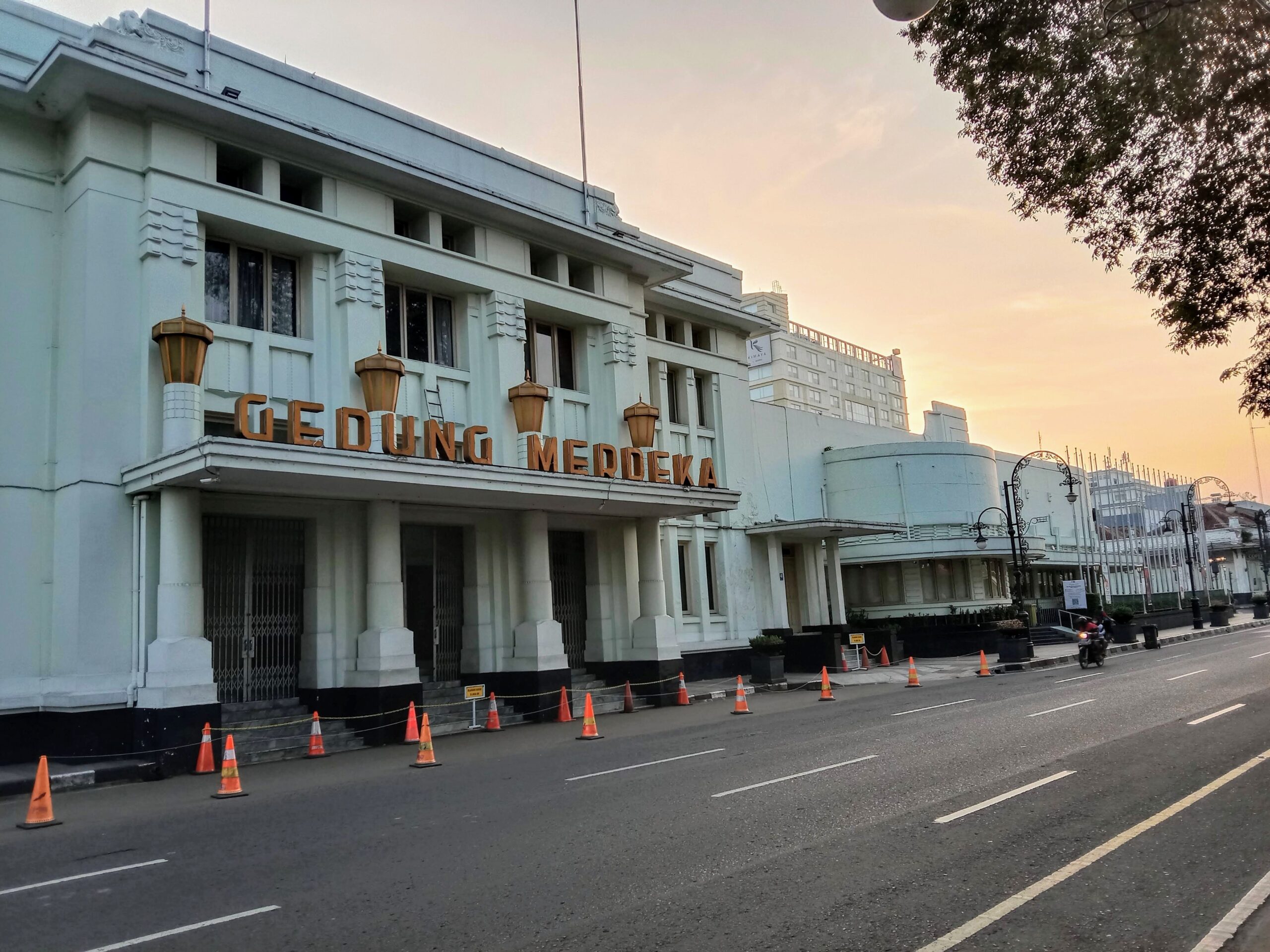 Konferensi Asia Afrika 1955: Saat Suara Indonesia Memenuhi Cakrawala - Mabur.co