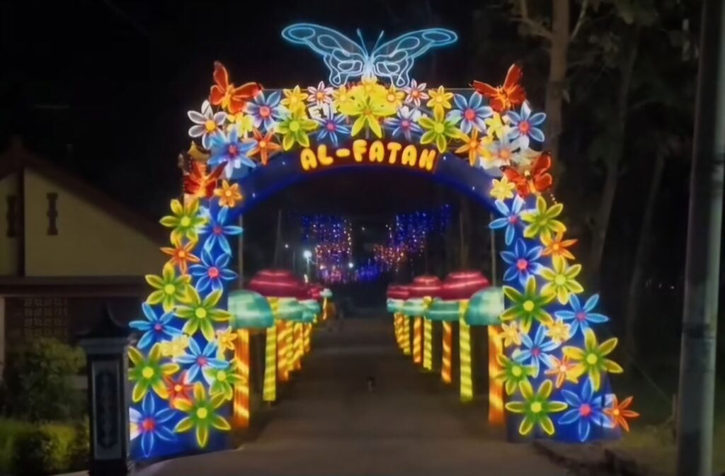 Sambut Ramadan, Warga Gembongan Kumpulkan 12 Juta Hias Jalan Masjid