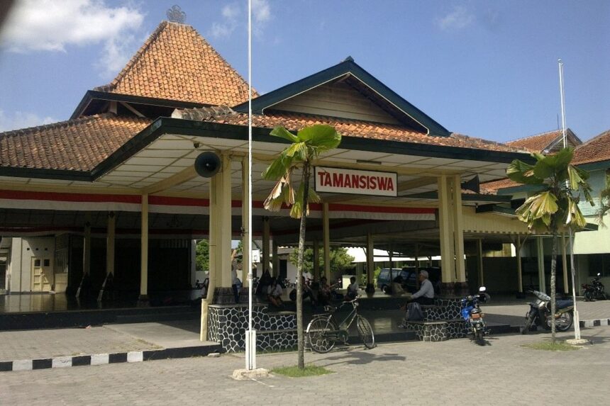 Museum Dewantara Kirti Griya by tamansiswapusat com - Mabur.co