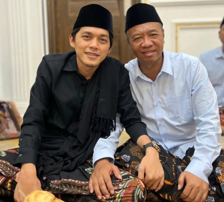 Pengaosan rutin malam selasa di Markas Sabilu Taubah bersama Gus Iqdam gusiqdam sabilutaubah - Mabur.co