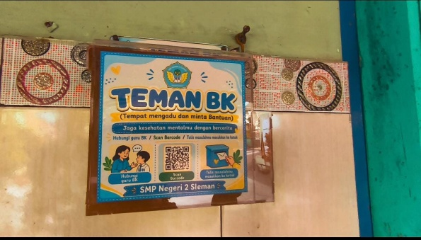 Bright poster reading TEMAN BK (Tempat mengadu dan minta Bantuan) for SMP Negeri 2 Sleman, with illustrations and QR codes.