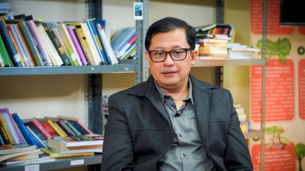 Ubedilah Badrun Sebut Pemerintah adalah “Antek-antek Asing” yang Sebenarnya