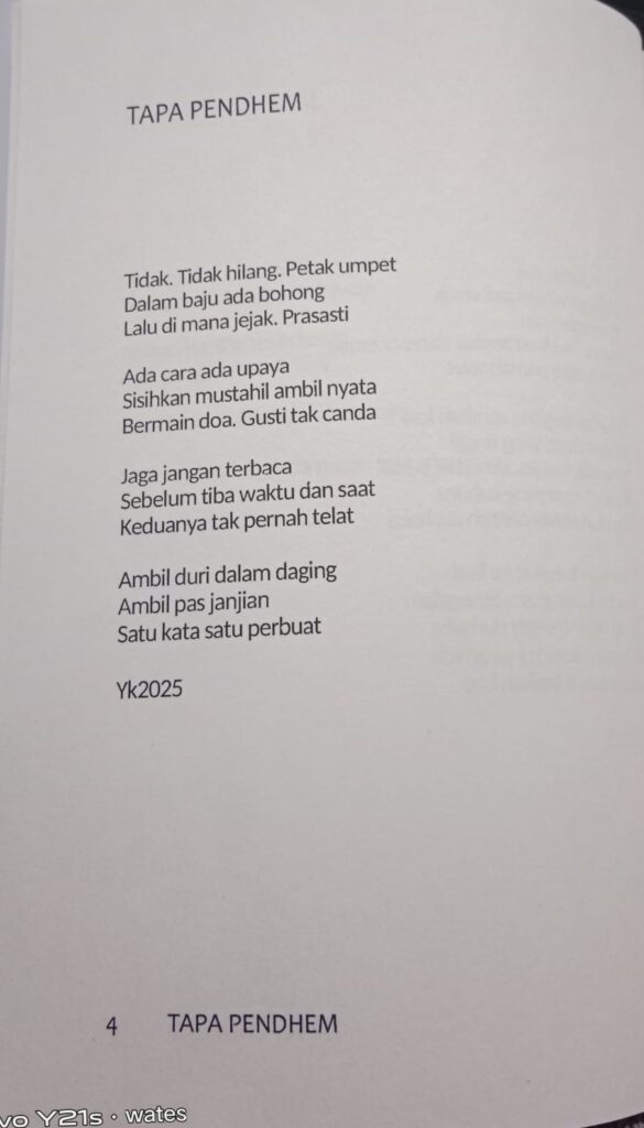 Page with Indonesian poem titled 'TAPA PENDHEM'; four stanzas of verse, page 4 visible at bottom left.