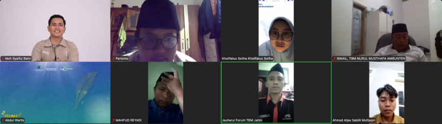 Nine-person video conference grid with each participant in their own tile and muted mic icons visible on some tiles.5d3️