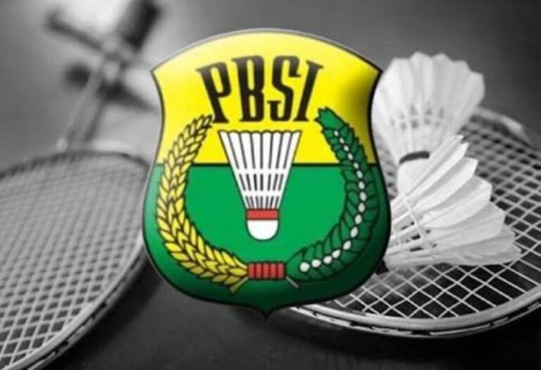 PBSI emblem (Indonesian Badminton Association) with a shuttlecock and badminton rackets in the background.