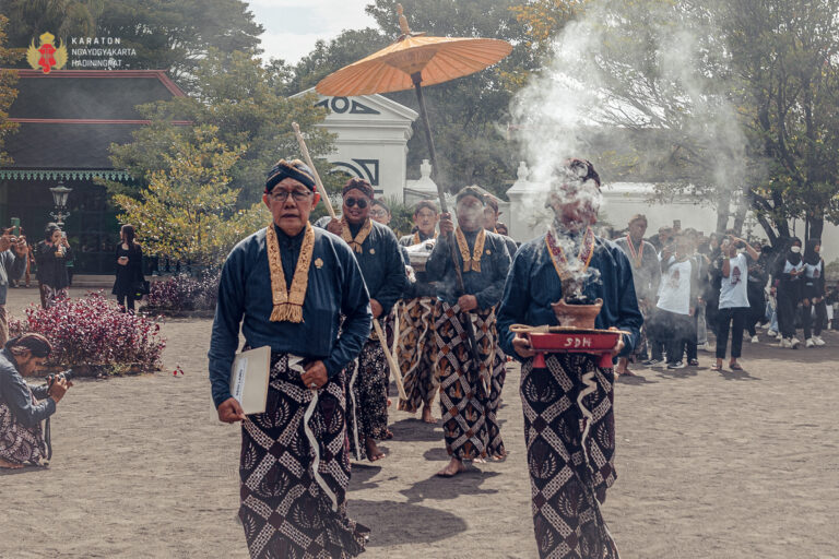 tingalan jumenengan dalemm by kratonjogja id - Mabur.co