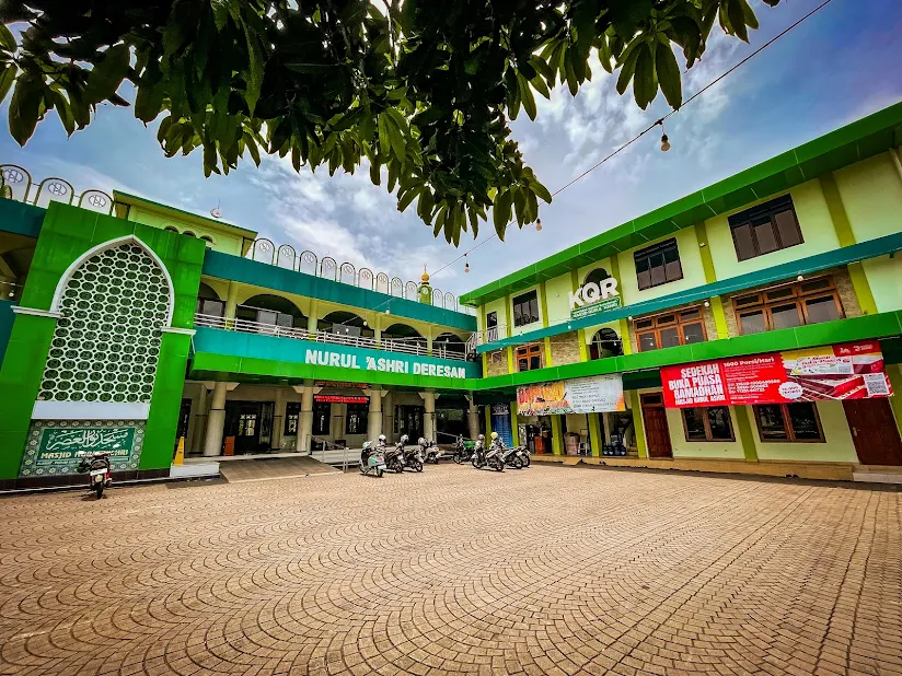 Masjid Ini Hadirkan Pembicara Kondang, Bagi MBG Selama Ramadan 